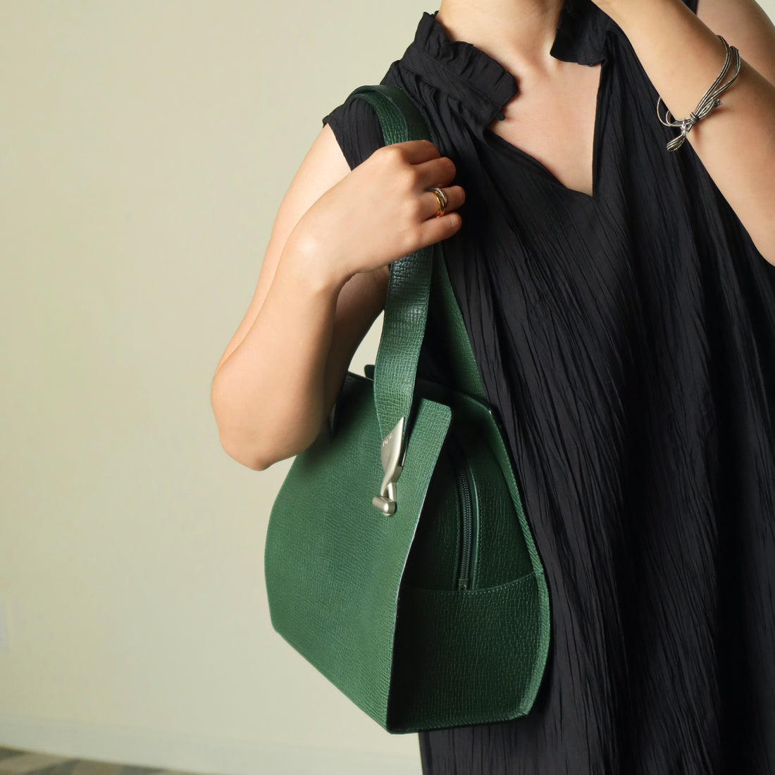 Loewe Vintage Emerald green Leather Knot charm Rounded Shoulder Bag