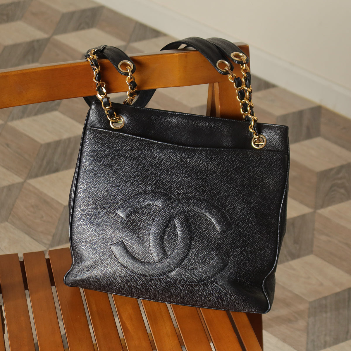 Chanel Vintage Black Caviar Leather CC Turn lock Coco mark double sided Shoulder Bag