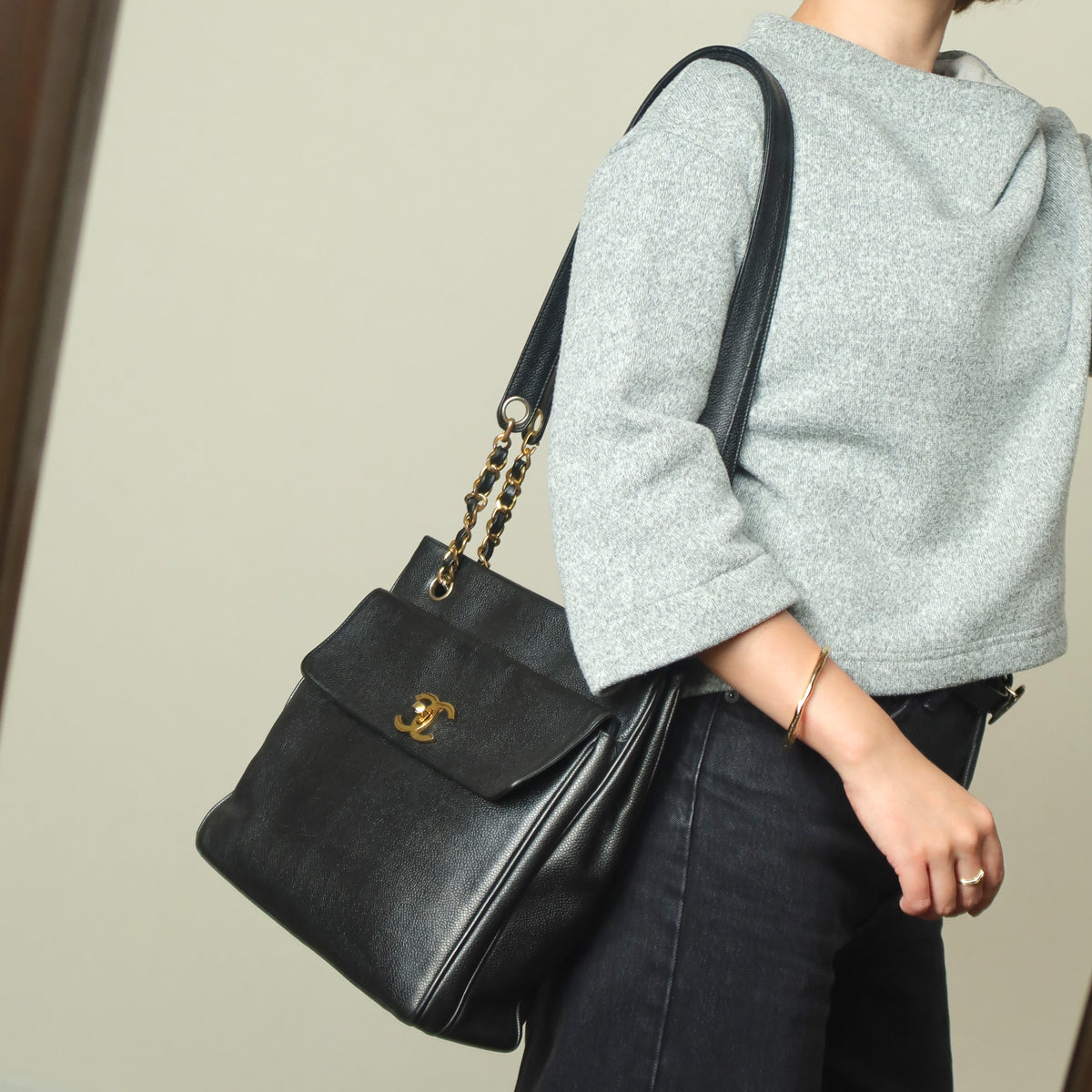 Chanel Vintage Black Caviar Leather CC Turn lock Coco mark double sided Shoulder Bag