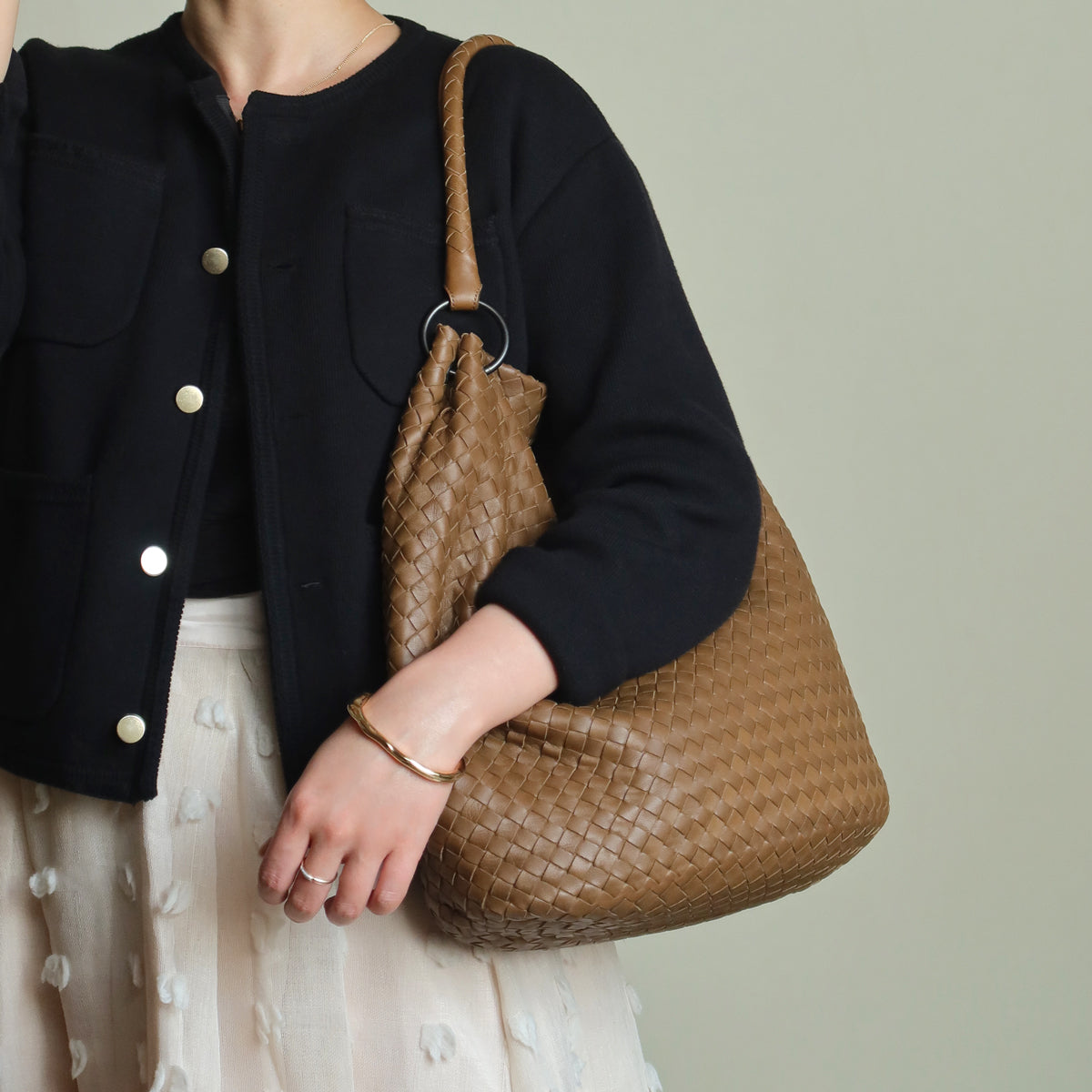 Bottega Veneta Vintage Caramel Brown Intrecciato Ring Hobo style Bucket Shoulder Bag