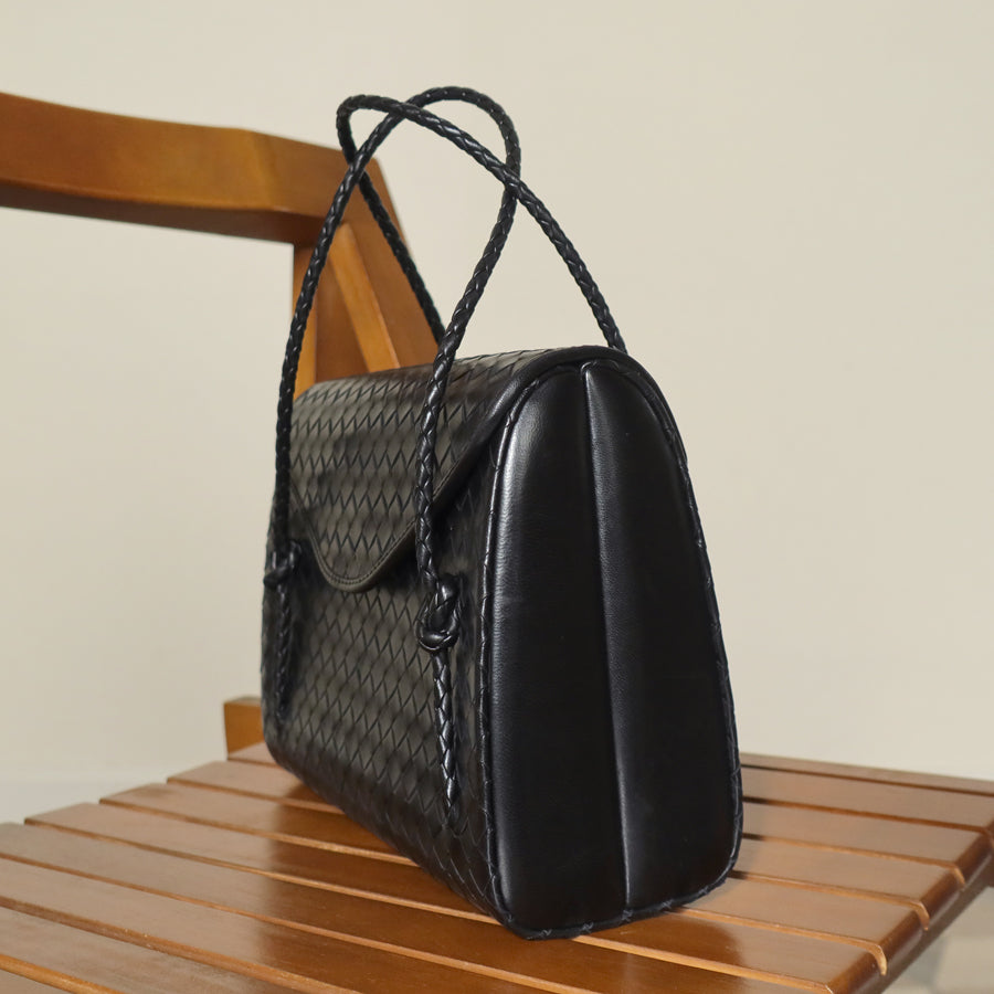 Rare Bottega Veneta Vintage Intrecciato Leather Braided Strap Clasp Top Handle Bag