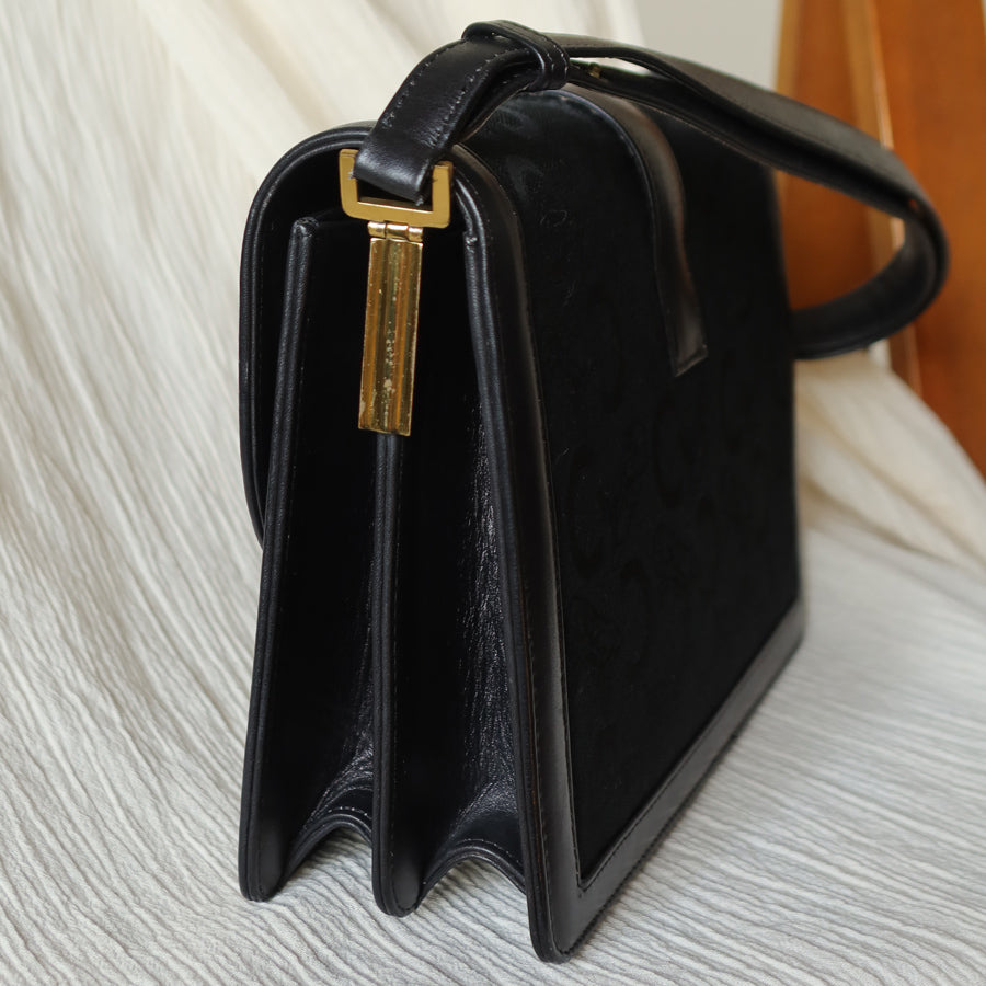 Celine Vintage Black Horse Carriage Triomphe Turn Lock Shoulder Bag