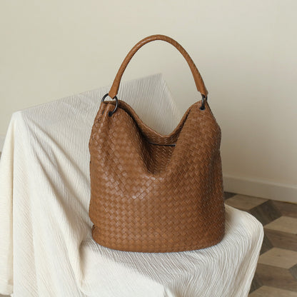 Bottega Veneta Vintage Caramel Brown Intrecciato Ring Hobo style Bucket Shoulder Bag