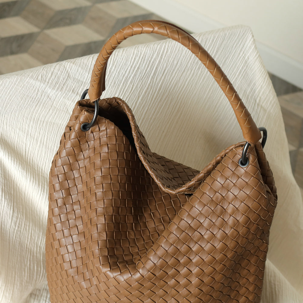 Bottega Veneta Vintage Caramel Brown Intrecciato Ring Hobo style Bucket Shoulder Bag