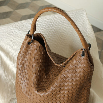 Bottega Veneta Vintage Caramel Brown Intrecciato Ring Hobo style Bucket Shoulder Bag
