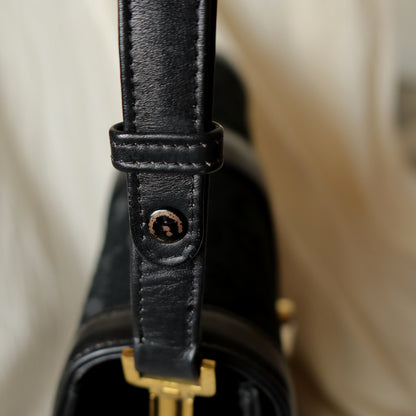 Celine Vintage Black Horse Carriage Triomphe Turn Lock Shoulder Bag