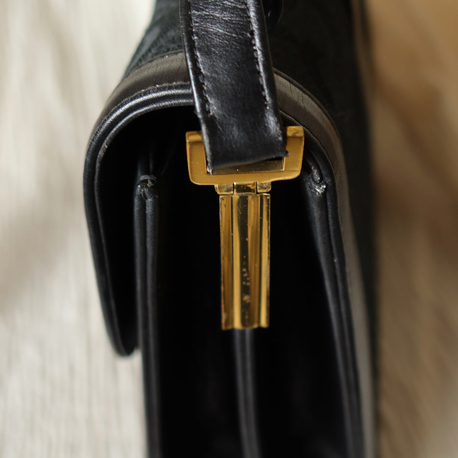 Celine Vintage Black Horse Carriage Triomphe Turn Lock Shoulder Bag