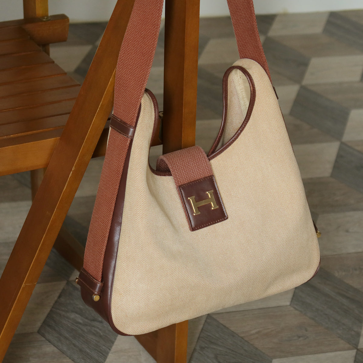 Hermès Vintage '70s Brown Leather Beige Toile Tsako Shoulder Bag