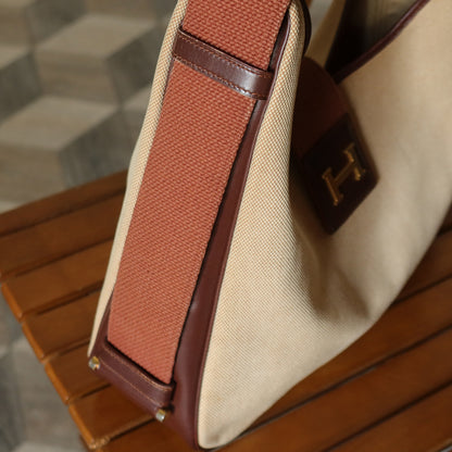 Hermès Vintage '70s Brown Leather Beige Toile Tsako Shoulder Bag