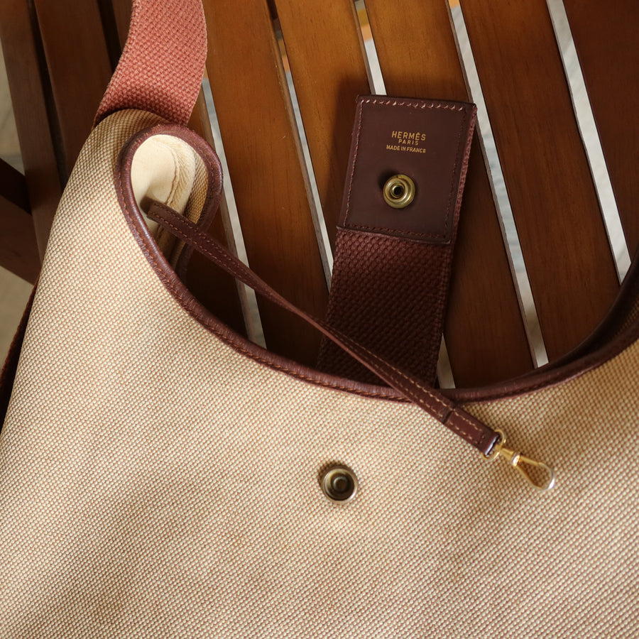 Hermès Vintage '70s Brown Leather Beige Toile Tsako Shoulder Bag