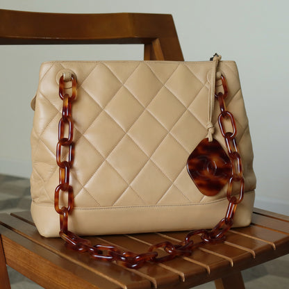 Chanel Vintage Beige Tortoise Shell Link Strap CC logo charm Shoulder Bag