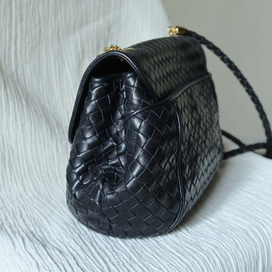 Bottega Veneta Vintage Black Intrecciato Gold Turn lock Braided Strap Crossbody Bag