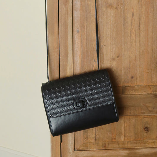 Bottega Veneta Vintage Black Intrecciato Weave Leather Rounded Crossbody Shoulder Bag