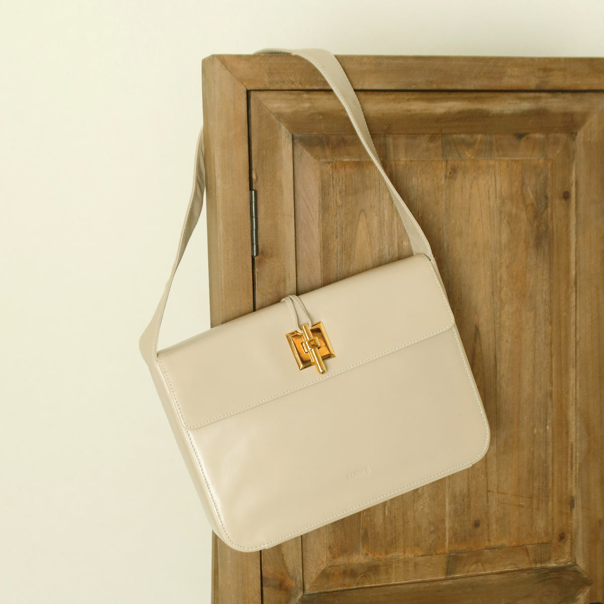 Loewe Vintage Ivory White Smooth Leather Boxy Gold hardware Shoulder Bag