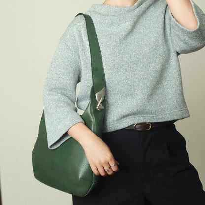 Loewe Vintage Emerald Green Grained Leather Knot Charm Hobo Shoulder Bag