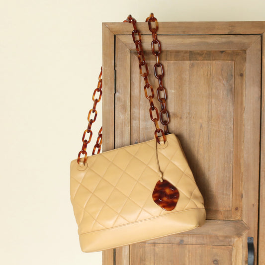 Chanel Vintage Beige Tortoise Shell Link Strap CC logo charm Shoulder Bag