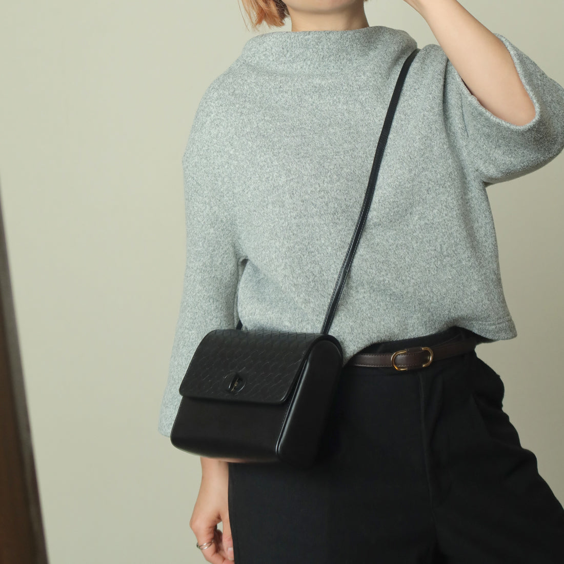 Bottega Veneta Vintage Black Intrecciato Weave Leather Rounded Crossbody Shoulder Bag
