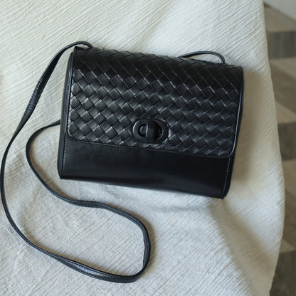Bottega Veneta Vintage Black Intrecciato Weave Leather Rounded Crossbody Shoulder Bag