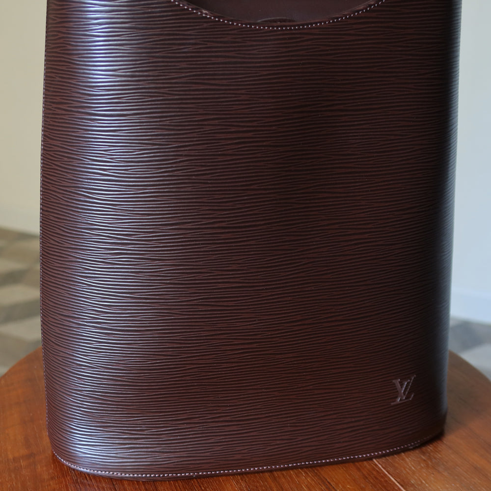 Louis Vuitton Vintage Chestnut Brown Epi Leather Verseau Shoulder Bag