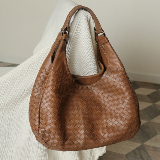Bottega Veneta Vintage Caramel Brown Intrecciato Campana Hobo Shoulder Bag M