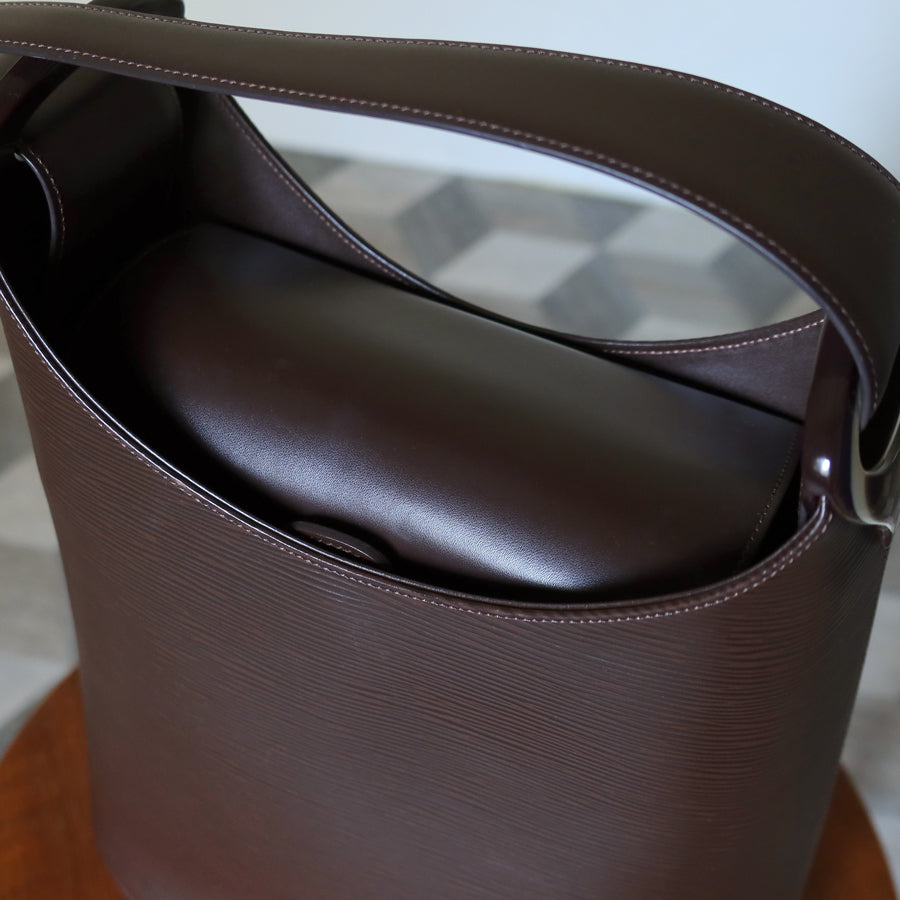 Louis Vuitton Vintage Chestnut Brown Epi Leather Verseau Shoulder Bag