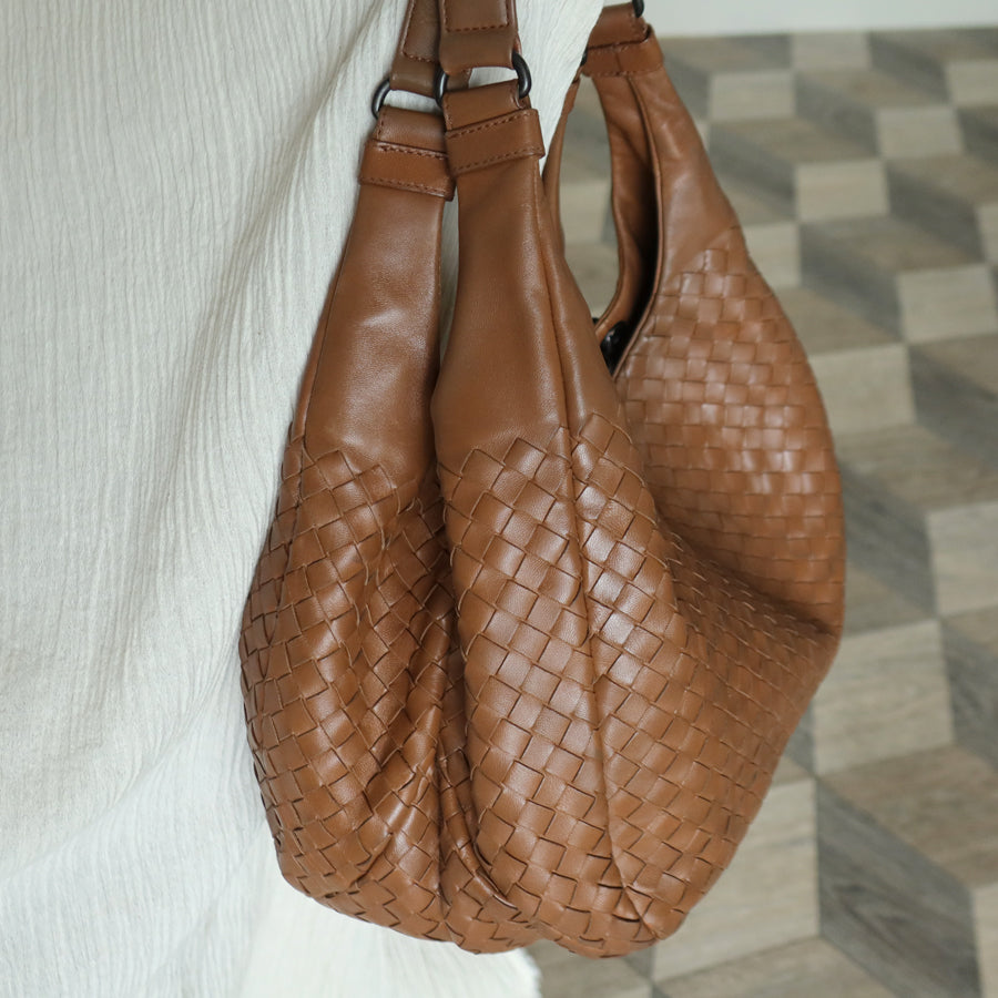 Bottega Veneta Vintage Caramel Brown Intrecciato Campana Hobo Shoulder Bag M
