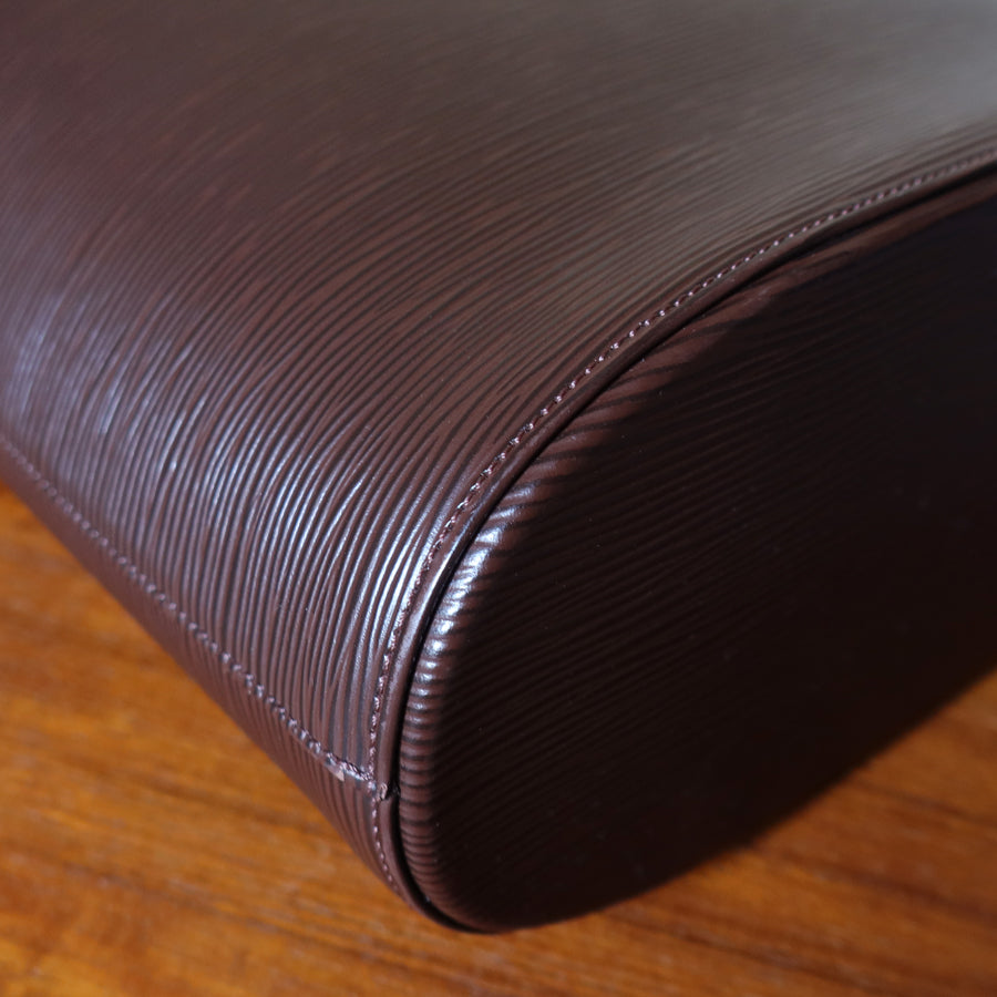 Louis Vuitton Vintage Chestnut Brown Epi Leather Verseau Shoulder Bag