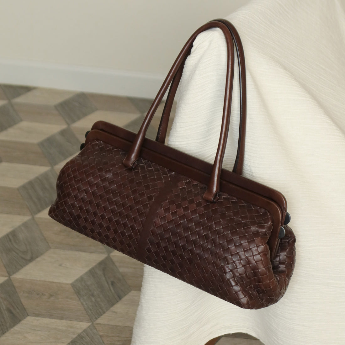 Bottega Veneta Vintage Dark Brown Intrecciato Kiss Lock East West Shoulder Bag