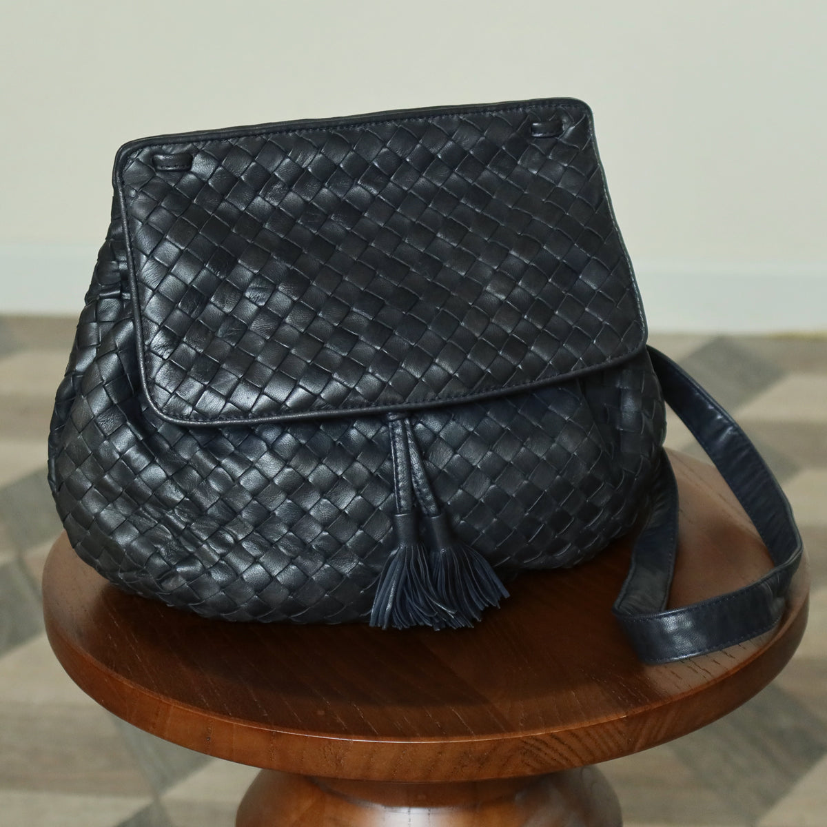 Bottega Veneta Vintage Charcoal Grey Intrecciato Weave 2way Crossbody Shoulder Bag