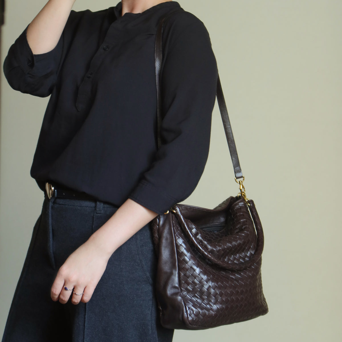 Rare Bottega Veneta Vintage Dark Brown Intrecciato Braided Strap Hobo Shoulder Bag