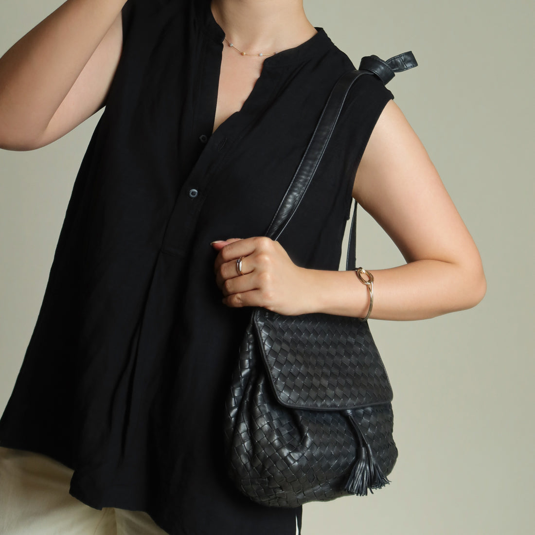 Bottega Veneta Vintage Charcoal Grey Intrecciato Weave 2way Crossbody Shoulder Bag