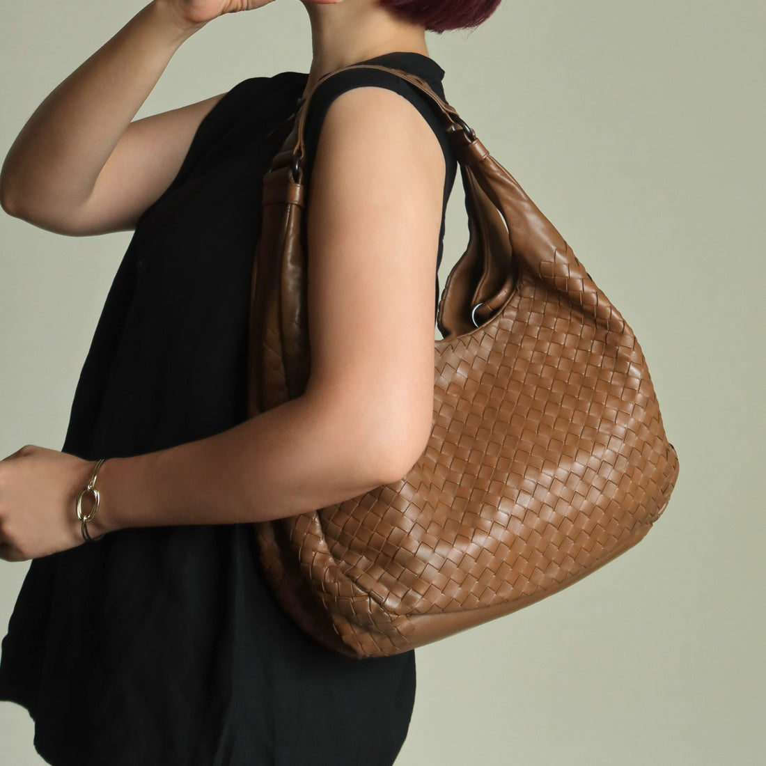 Bottega Veneta Vintage Caramel Brown Intrecciato Campana Hobo Shoulder Bag M