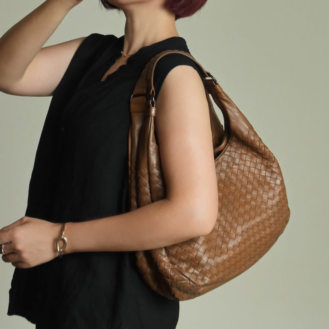 Bottega Veneta Vintage Caramel Brown Intrecciato Campana Hobo Shoulder Bag M