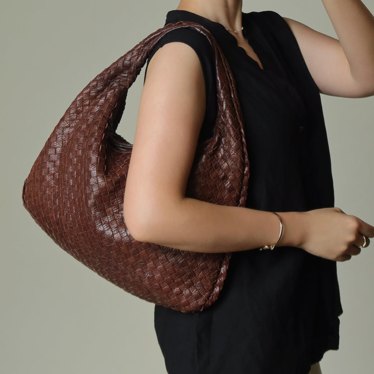 Bottega Veneta Vintage Dark Brown Double Intrecciato Weave Ebano Hobo Shoulder Bag
