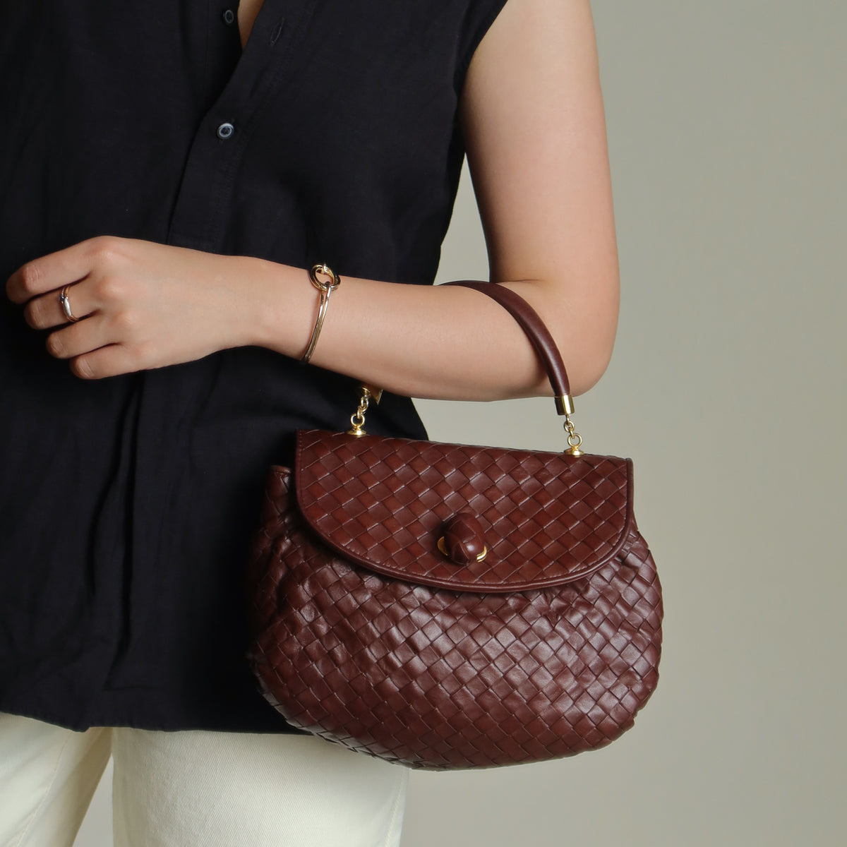 Bottega Veneta Vintage Dark Brown Intrecciato Weave Turn Lock 2way Shoulder Bag