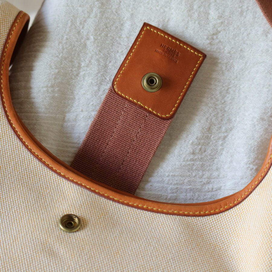 Hermès Vintage '80s Brown Leather Beige Toile Tsako Shoulder Bag