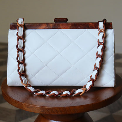 Rare Chanel Vintage White Quilted Leather Wood Link Chain Kiss Lock Shoulder Bag