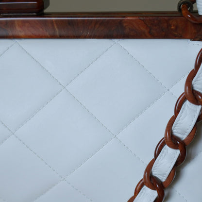 Rare Chanel Vintage White Quilted Leather Wood Link Chain Kiss Lock Shoulder Bag
