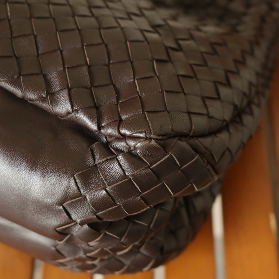 Bottega Veneta Vintage Dark Brown Medium Intrecciato Hobo Shoulder Bag [2]