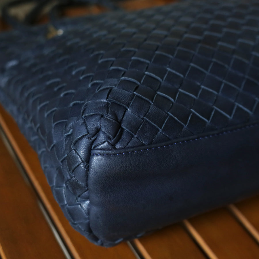 Bottega Veneta Vintage Light Navy Blue Intrecciato Leather Braided Strap Shoulder Bag