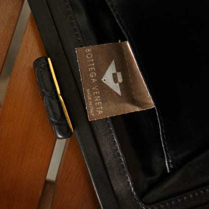 Vintage Bottega Veneta Black Lambskin Intrecciato Top Handle Kiss Lock Lady Bag