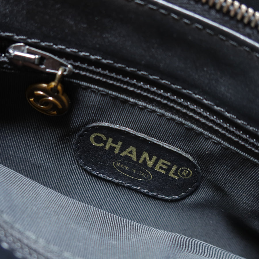 Chanel Vintage Black Lambskin Leather CC Tassel Logo Shoulder Tote Bag