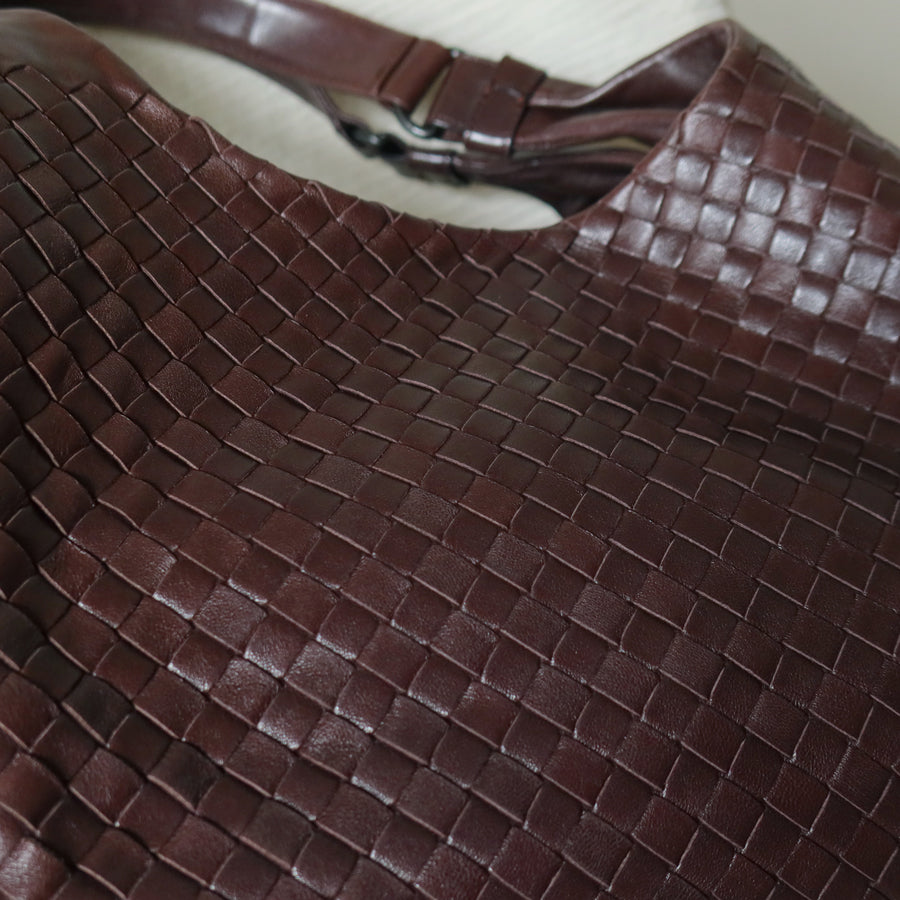 Bottega Veneta Vintage Dark Brown Intrecciato Campana Hobo Shoulder Bag M2