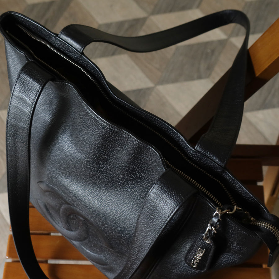 Chanel Vintage Black Caviar Leather CC mark Zipper charm Shoulder Tote Bag