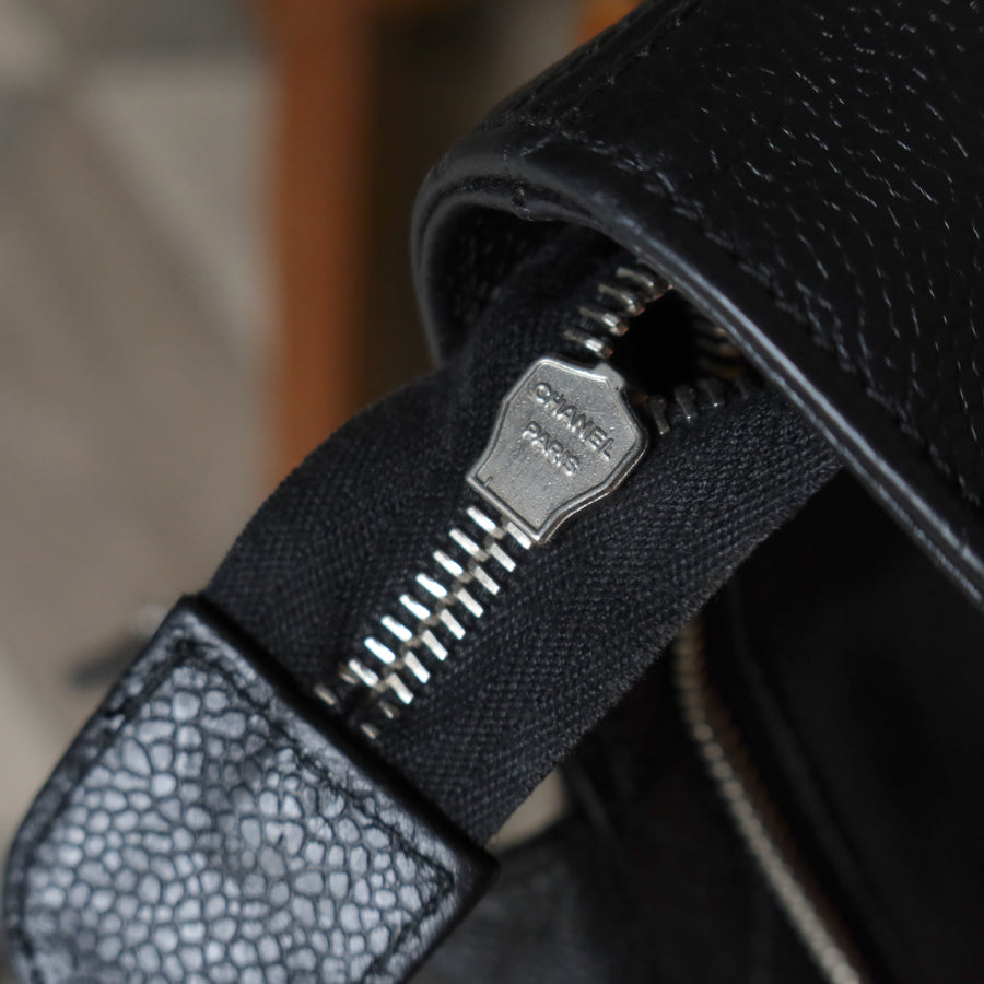 Chanel Vintage Black Caviar Leather CC mark Zipper charm Shoulder Tote Bag