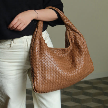 Bottega Veneta Vintage Caramel Brown Intrecciato Weave Veneta Hobo Bag Large