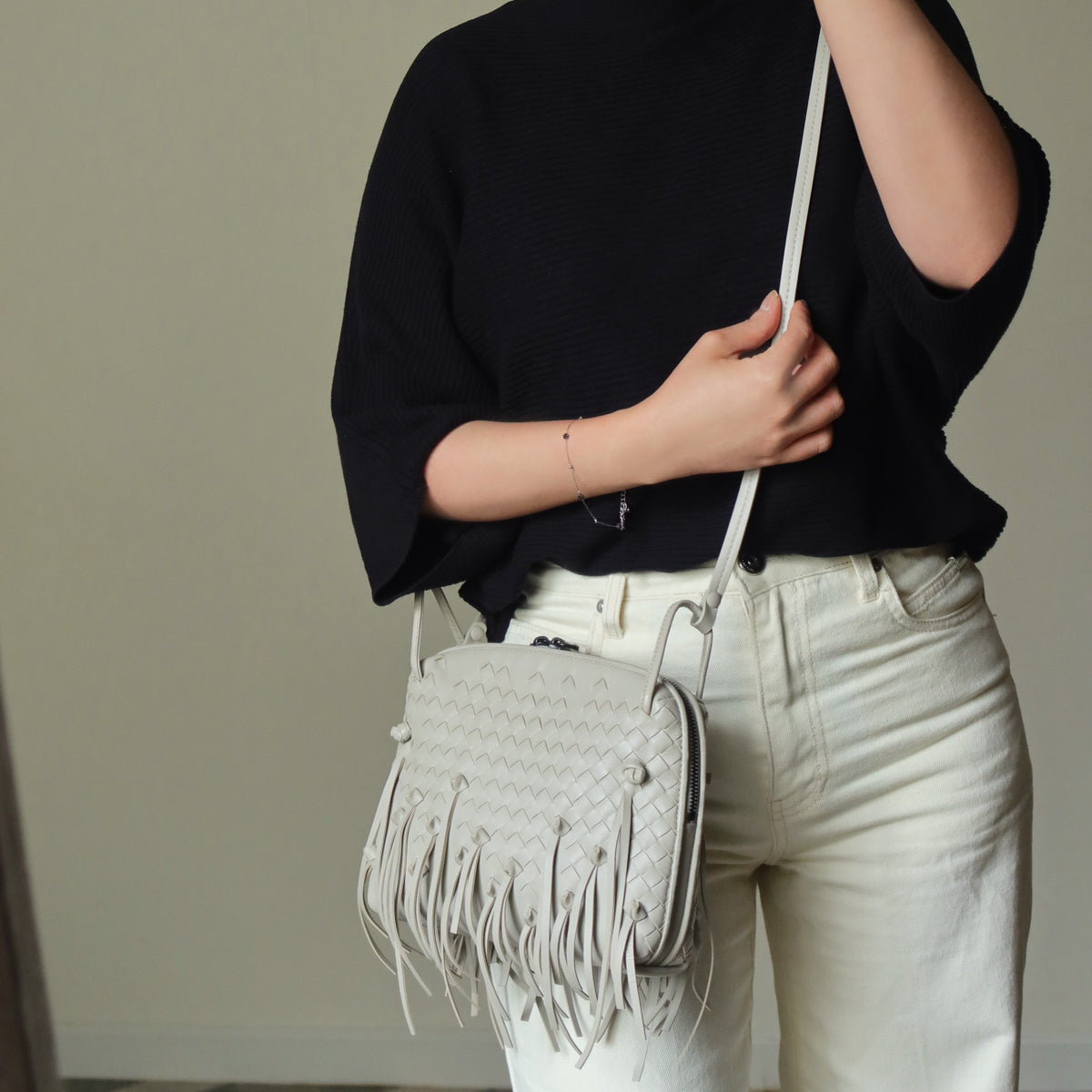 Bottega Veneta Vintage Off White Intrecciato Leather Knot Fringe Crossbody Bag