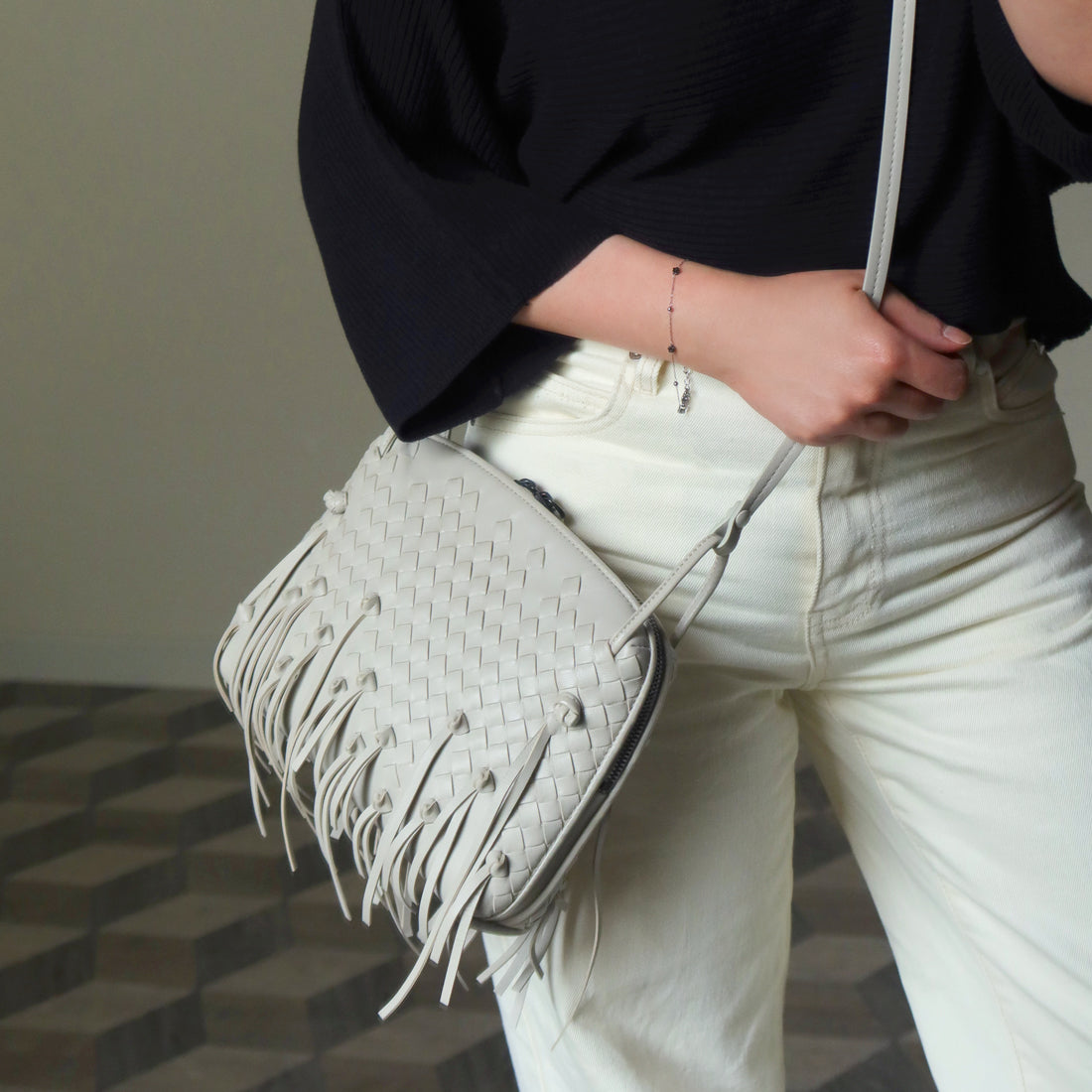 Bottega Veneta Vintage Off White Intrecciato Leather Knot Fringe Crossbody Bag