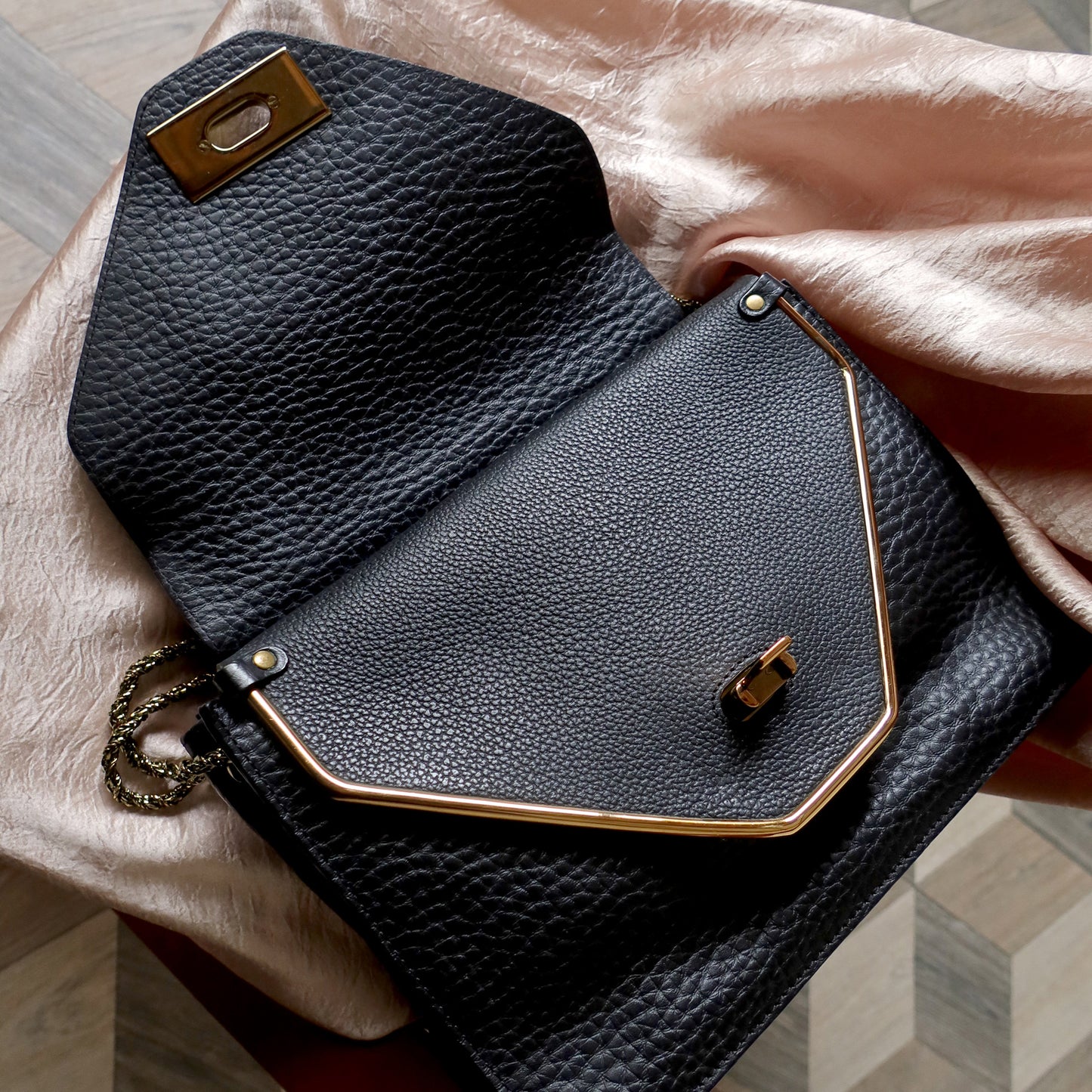 Chloe Preloved Sally Shoulder Flap Bag in Black