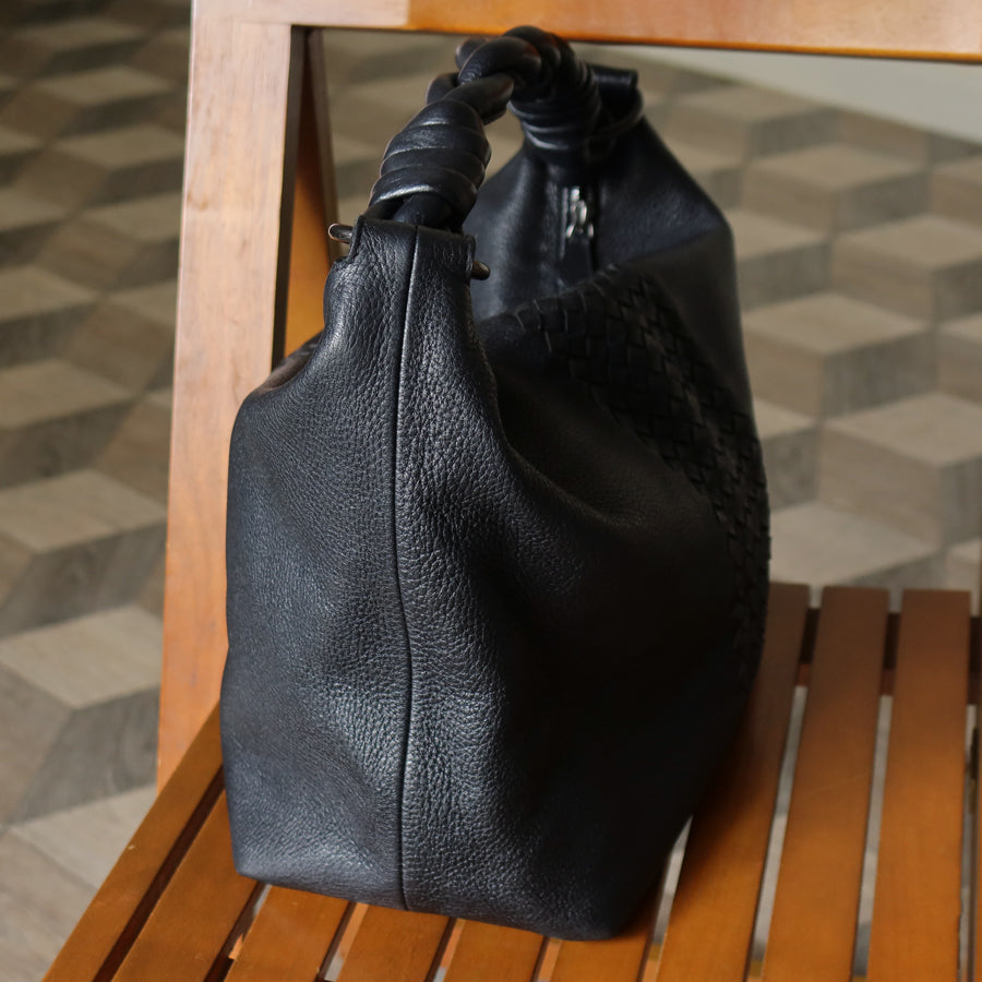 Bottega Veneta Vintage Black Intrecciato Leather Twisted Strap Hobo Shoulder Bag